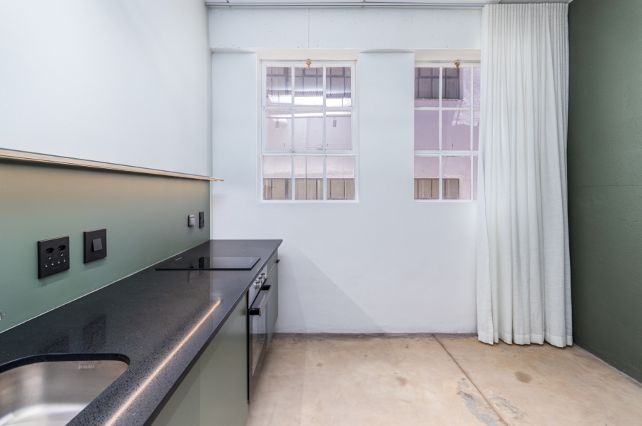 1 Bedroom Property for Sale in Gardens Western Cape